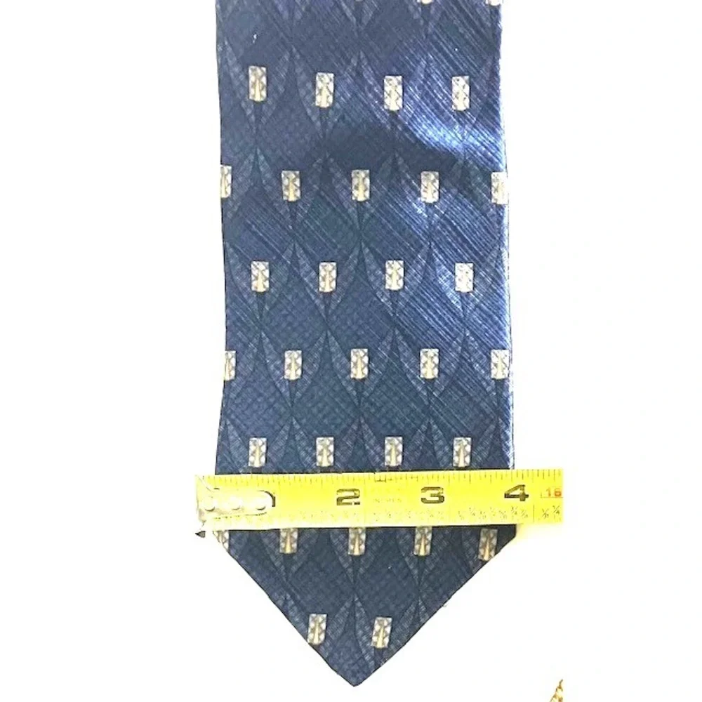 ZYLOS George Machado Men's Necktie Geometric Pattern Navy Blue Squares 100% Silk